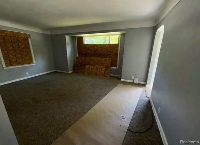 2401 Raskob Street, Flint, MI 48504
