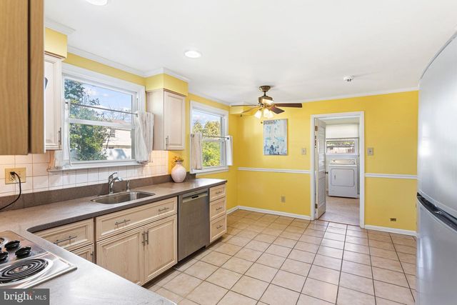 926 ABINGTON RD, Cherry Hill, NJ 08034