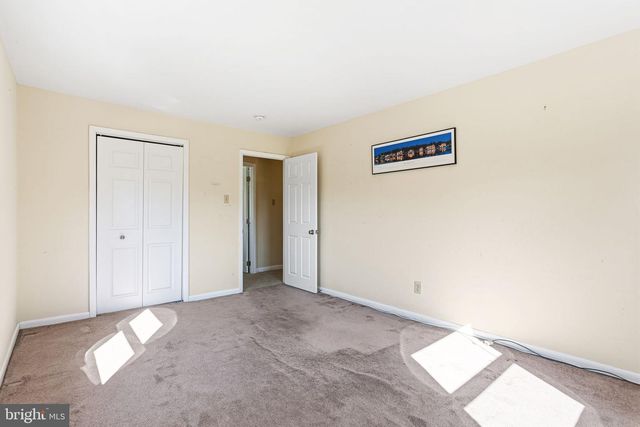 926 ABINGTON RD, Cherry Hill, NJ 08034