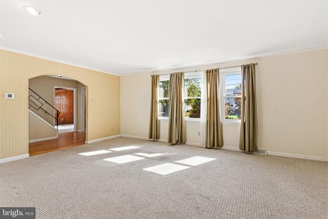 926 ABINGTON RD, Cherry Hill, NJ 08034