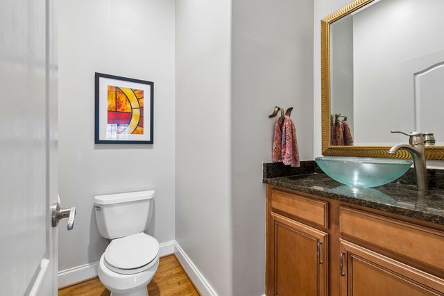 4102B Oriole Pl, Nashville, TN 37215