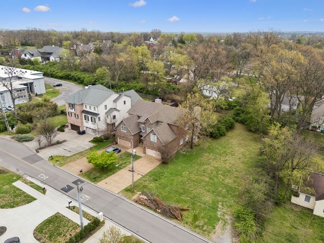 4102B Oriole Pl, Nashville, TN 37215