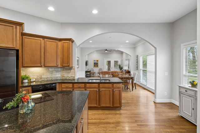 4102B Oriole Pl, Nashville, TN 37215