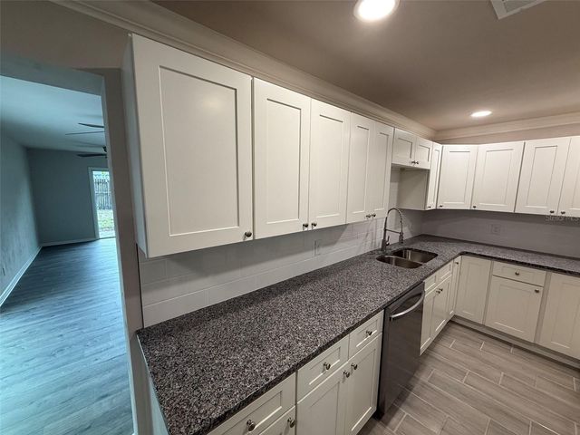 1239 SE 18TH TERRACE, Gainesville, FL 32641