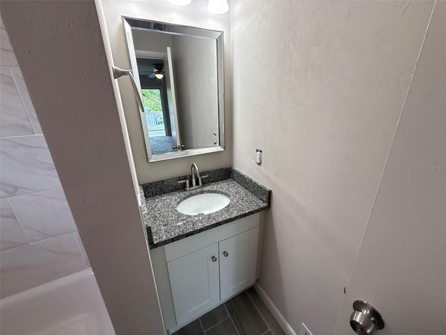 1239 SE 18TH TERRACE, Gainesville, FL 32641
