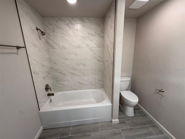 1239 SE 18TH TERRACE, Gainesville, FL 32641