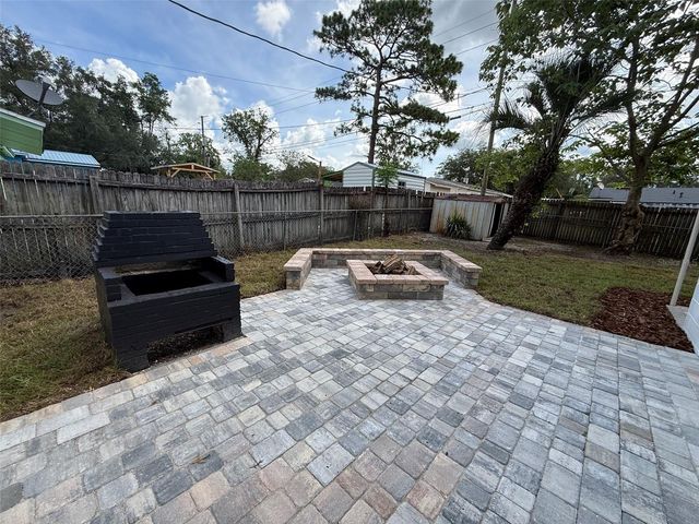 1239 SE 18TH TERRACE, Gainesville, FL 32641