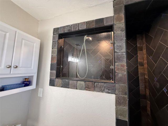 900 NW 11th Street, Mineral Wells, TX 76067