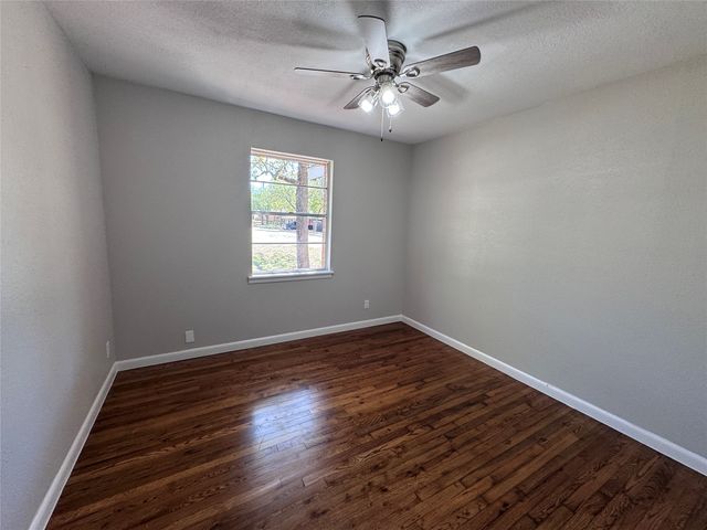 900 NW 11th Street, Mineral Wells, TX 76067