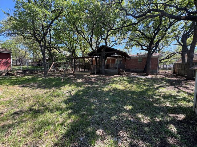 900 NW 11th Street, Mineral Wells, TX 76067