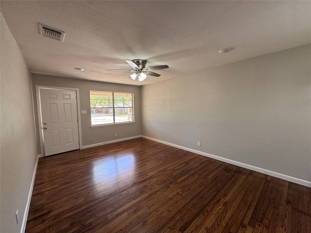 900 NW 11th Street, Mineral Wells, TX 76067