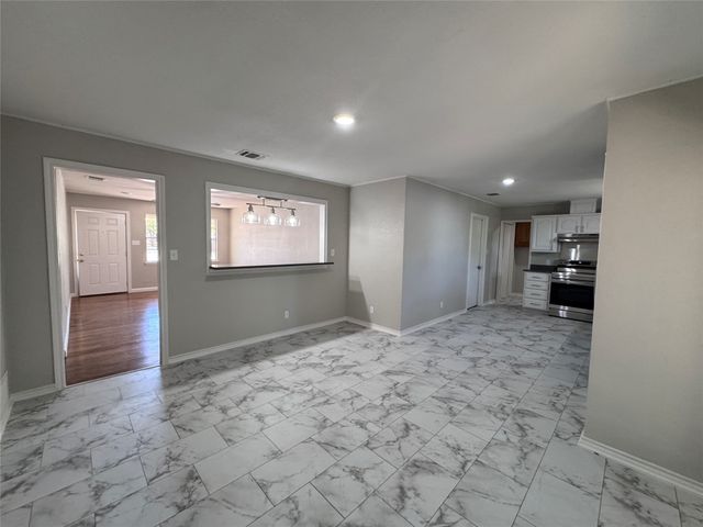 900 NW 11th Street, Mineral Wells, TX 76067