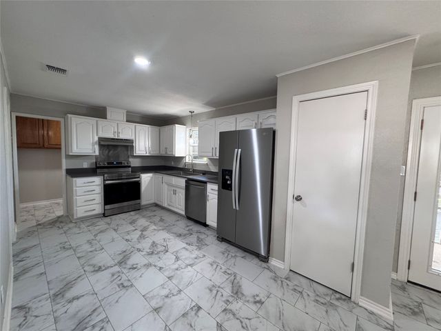 900 NW 11th Street, Mineral Wells, TX 76067