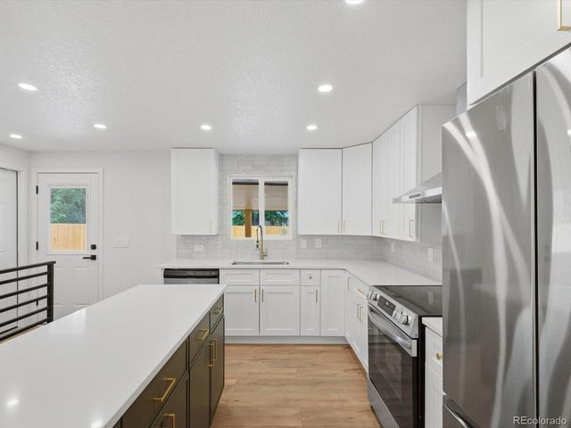 3455 W Powers Pl, Littleton, CO 80123