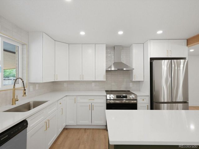 3455 W Powers Pl, Littleton, CO 80123