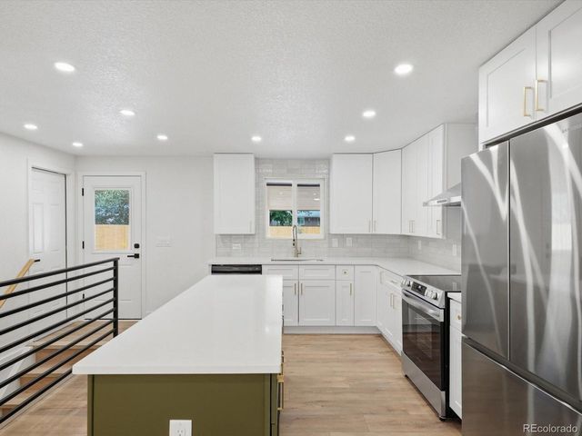 3455 W Powers Pl, Littleton, CO 80123