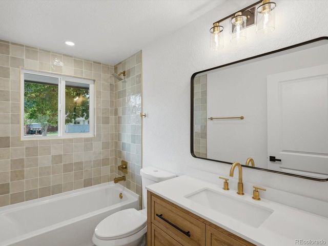 3455 W Powers Pl, Littleton, CO 80123