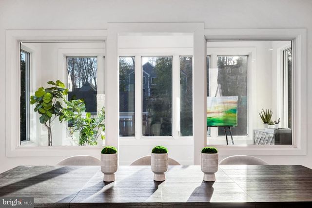 2936 N OXFORD ST, Arlington, VA 22207