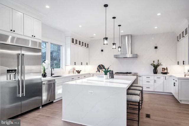 2936 N OXFORD ST, Arlington, VA 22207