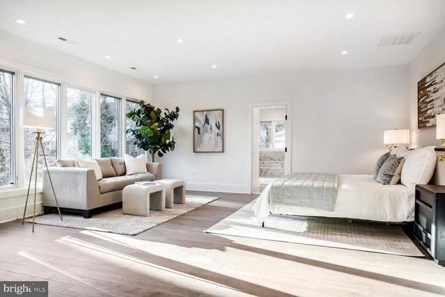 2936 N OXFORD ST, Arlington, VA 22207