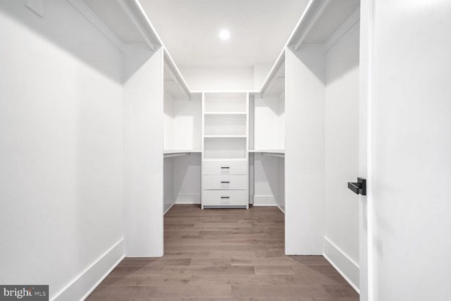 2936 N OXFORD ST, Arlington, VA 22207