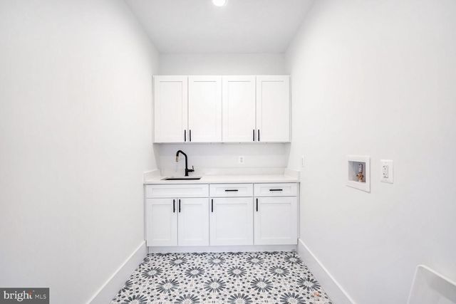 2936 N OXFORD ST, Arlington, VA 22207