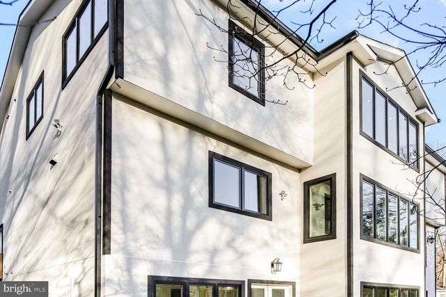 2936 N OXFORD ST, Arlington, VA 22207