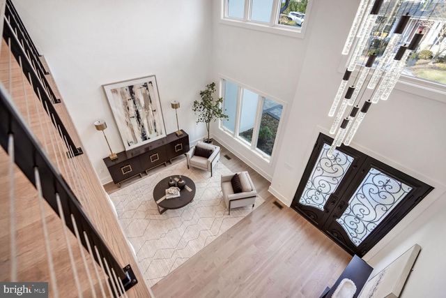 2936 N OXFORD ST, Arlington, VA 22207