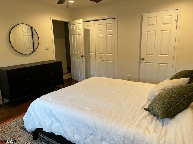 32 Church St, Milford Boro, NJ 08848