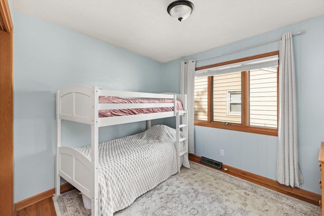 3937 Aurora Avenue, Des Moines, IA 50310