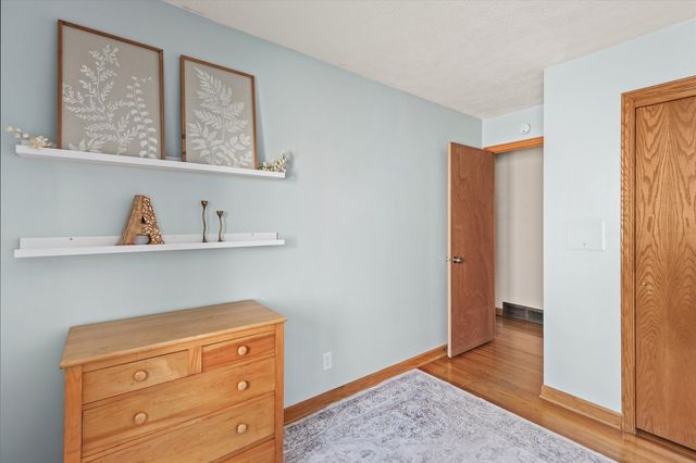 3937 Aurora Avenue, Des Moines, IA 50310