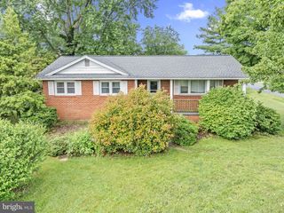 22286 SENEDO RD, Edinburg, VA 22824