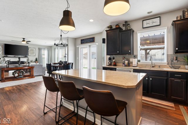 18138 Sunbrook Way, Westfield, IN 46074