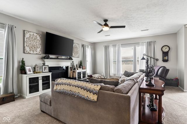 18138 Sunbrook Way, Westfield, IN 46074