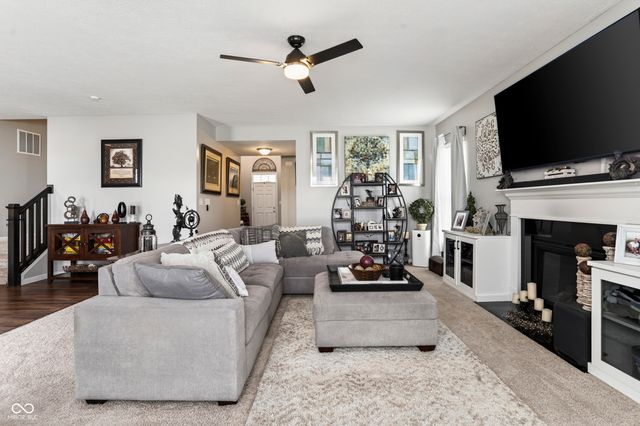 18138 Sunbrook Way, Westfield, IN 46074