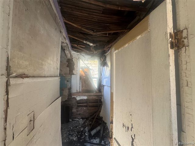 9650 Cascade Street, Detroit, MI 48204