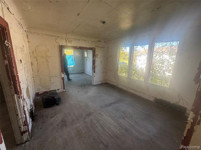 9650 Cascade Street, Detroit, MI 48204