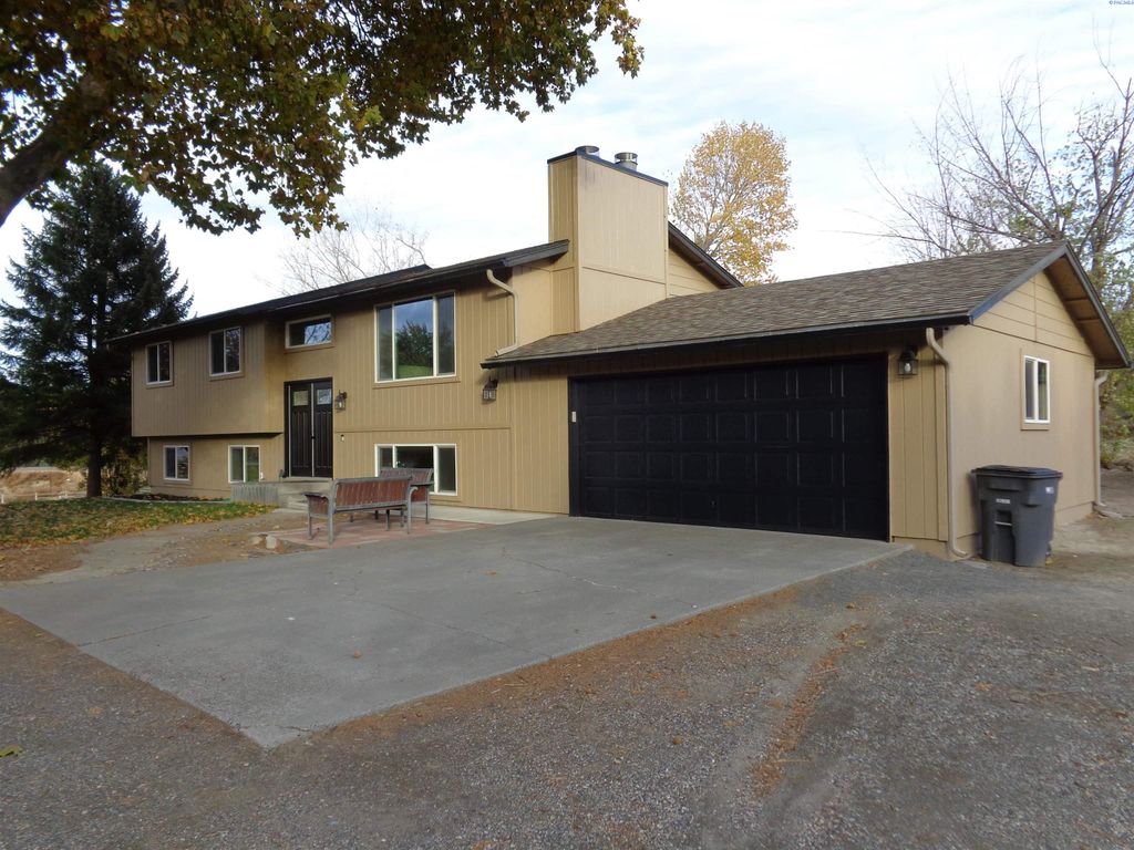 7505 S Toro Pl, Kennewick, WA 99338