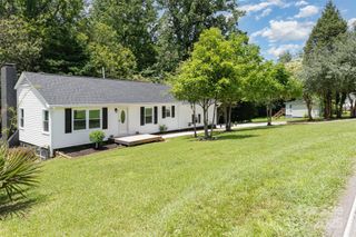 221 Belton Avenue, Mount Holly, NC 28120