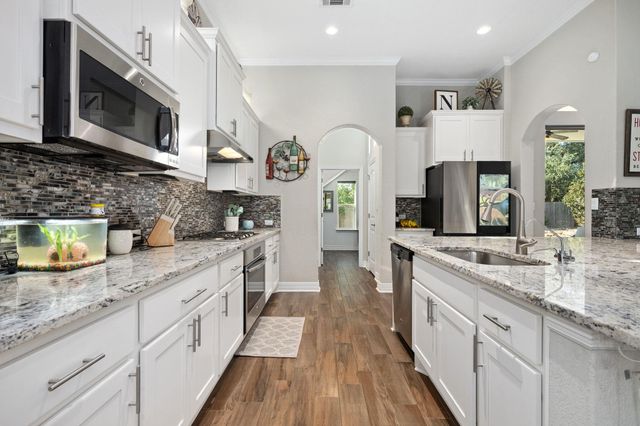 204 Montalcino LN, Georgetown, TX 78628