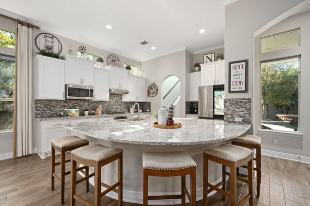 204 Montalcino LN, Georgetown, TX 78628