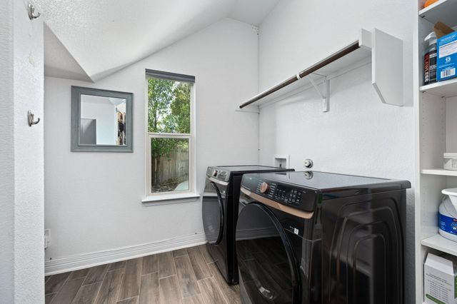 204 Montalcino LN, Georgetown, TX 78628