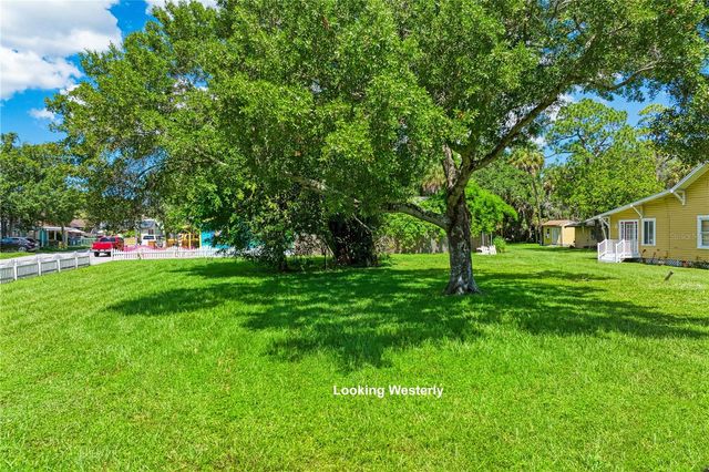 1018 12TH STREET W, Bradenton, FL 34205