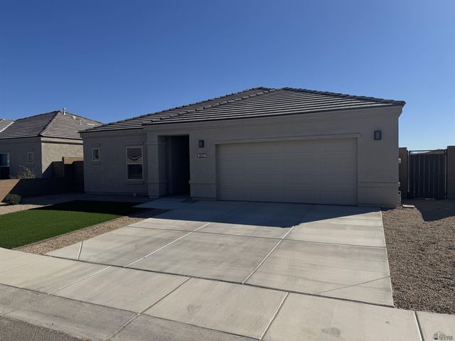 3527 S Ostrich Dr, Yuma, AZ 85365