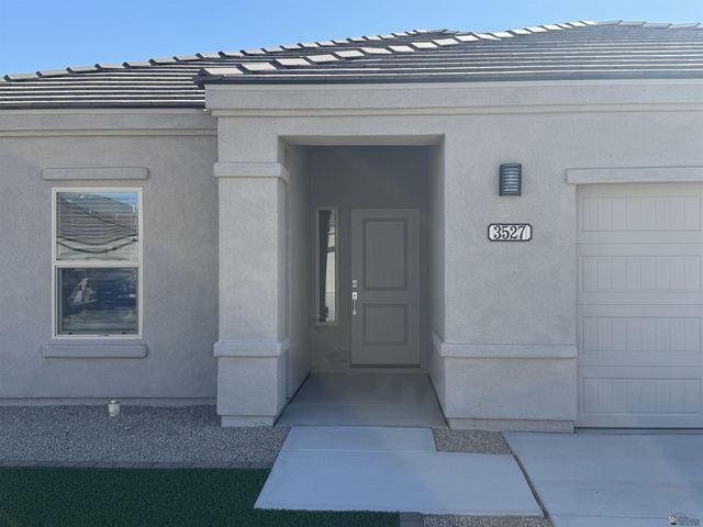 3527 S Ostrich Dr, Yuma, AZ 85365