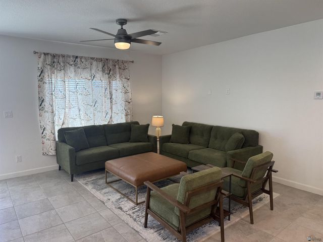 3527 S Ostrich Dr, Yuma, AZ 85365