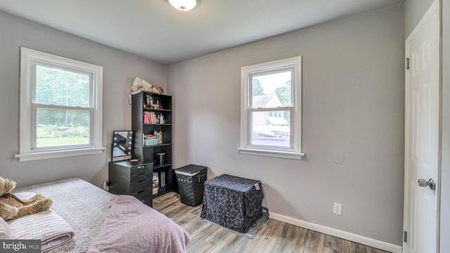 239 BLUE ANCHOR RD, Sicklerville, NJ 08081