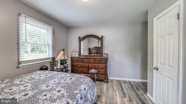 239 BLUE ANCHOR RD, Sicklerville, NJ 08081