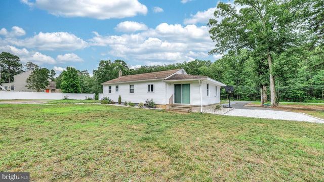 239 BLUE ANCHOR RD, Sicklerville, NJ 08081