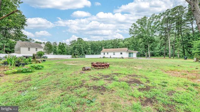 239 BLUE ANCHOR RD, Sicklerville, NJ 08081